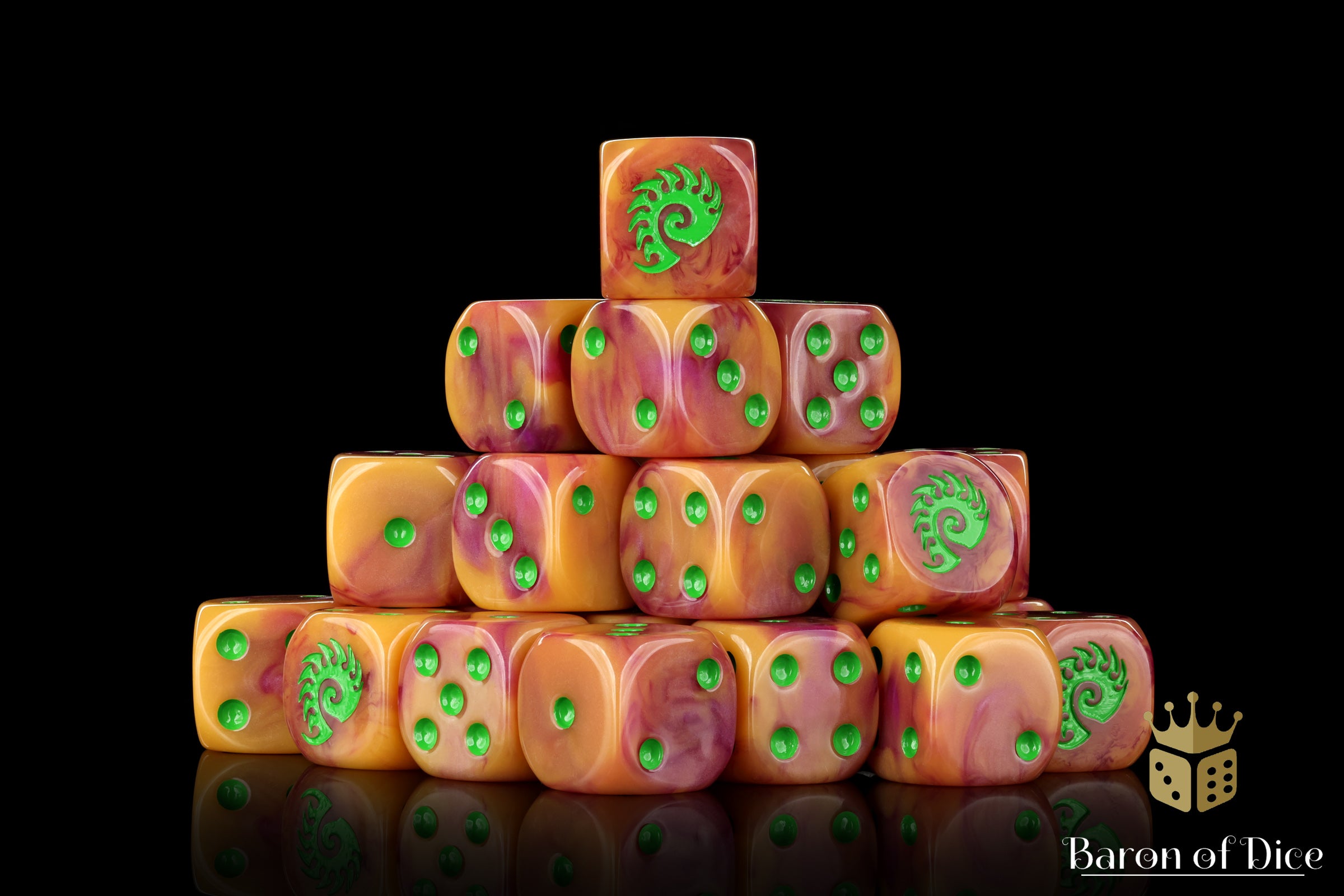 Alien_Dice_-_Orange_Green_1.