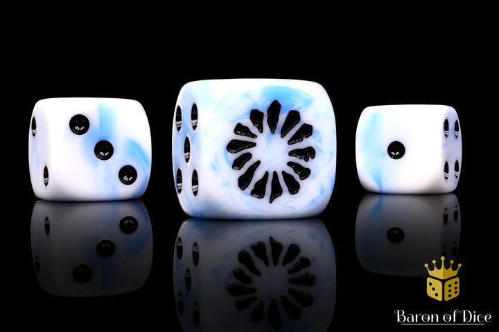 Fanged Maw, White Ice 16mm Dice