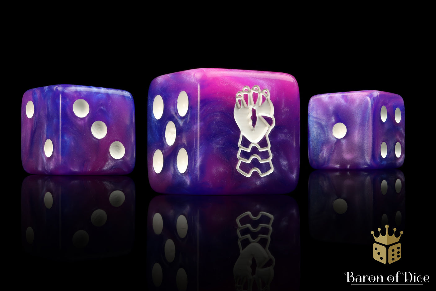 Clawed Gauntlet, Dice